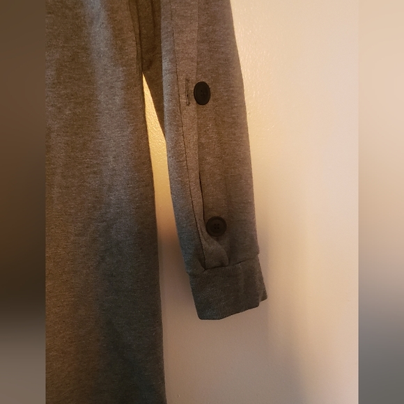 BAILEY 44 Peek-a-boo L/S Tunic | XS | Gray - Picture 5 of 8